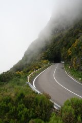 20-Road to Paul da Serra